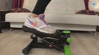 Under Girls Feet - Fitness Instructor Extremely Stinky Feet